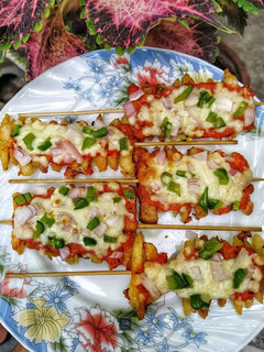 चीज़ फिंगर चिप्स (Cheese finger chips recipe in Hindi) रेसिपी मुख्य फोटो