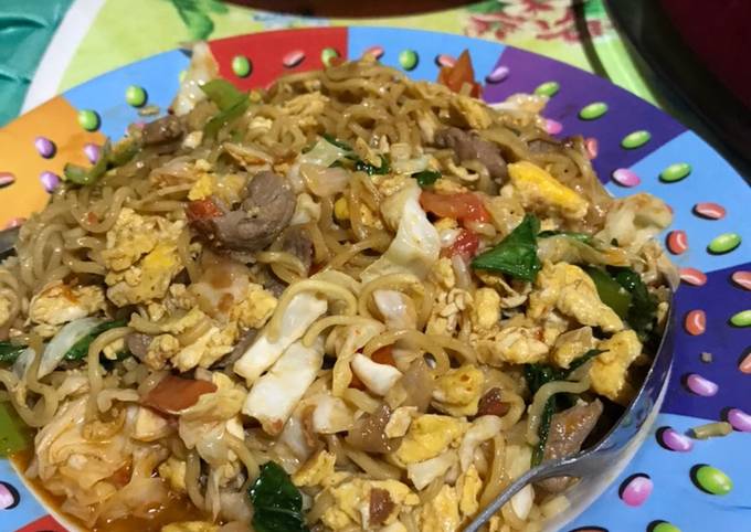 Resep Mie nyemek indomie pedes Resep Mie nyemek indomie pedes