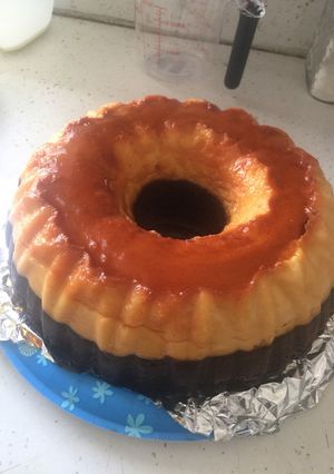 A picture of Chocoflan.