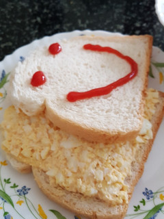 Foto resep Egg sandwich / roti telor rebus #sarapan #bekalanak #piknik