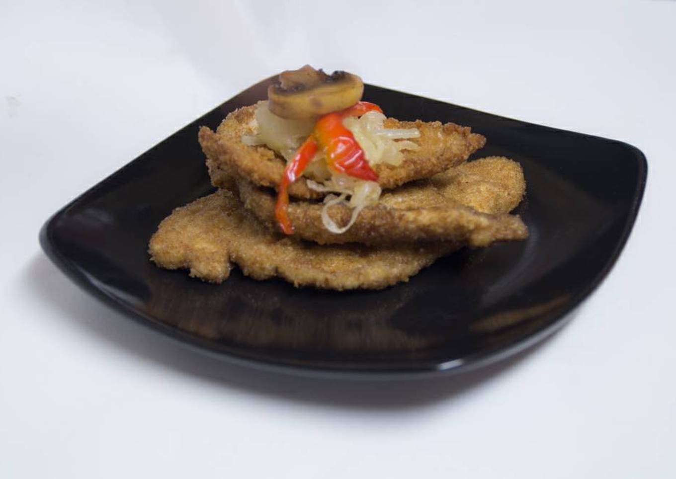 Pechuga de pollo a la milanesa (empanada)