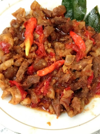 Cara Gampang Membuat Oseng Mercon daging Irit Untuk Jualan