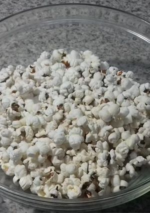 A picture of Popcorn in the Oven/ Homemade Popcorn.