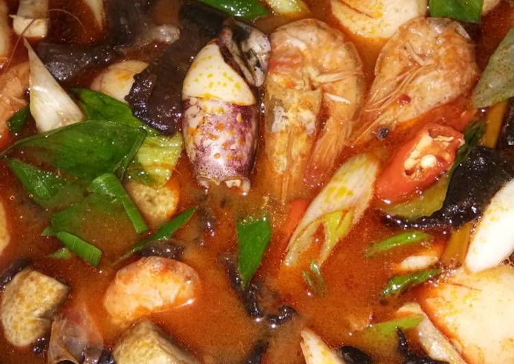 Langkah Mudah untuk Menyiapkan TomYum Seafood Jamur Anti Gagal