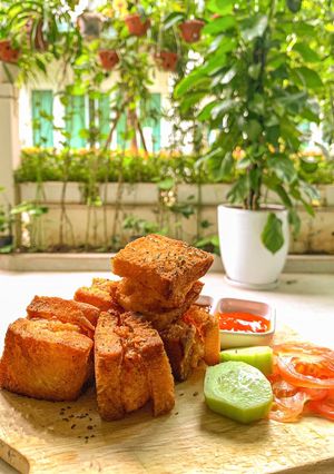 Hình của món Shrimp Toast (bánh mì nướng tôm).