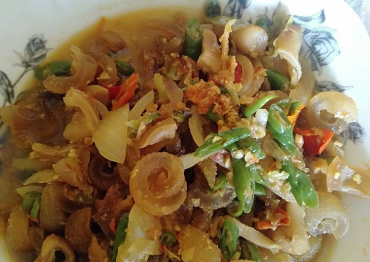 Easiest Way to Prepare Tasty Kikil masak pedes cabe ijo