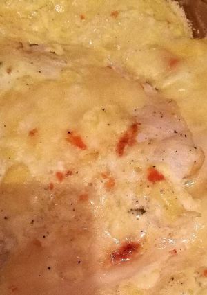 Sajtos, tejfölös csirkemell recept fotója