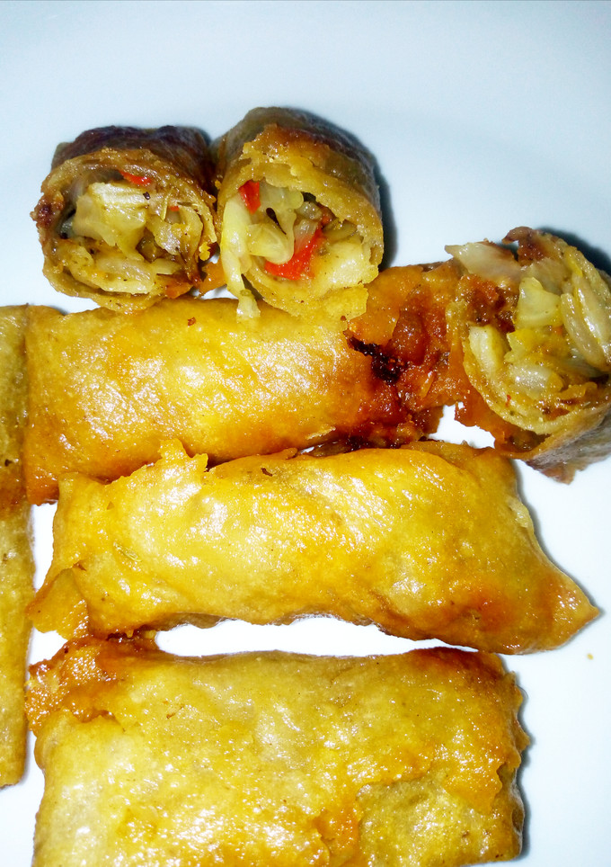 A picture of Veggies Spring roll.