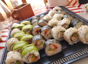 Una foto de Sushi