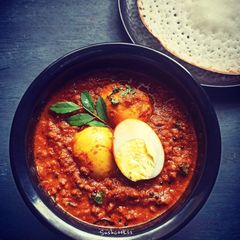 A picture of Chettinad egg curry.