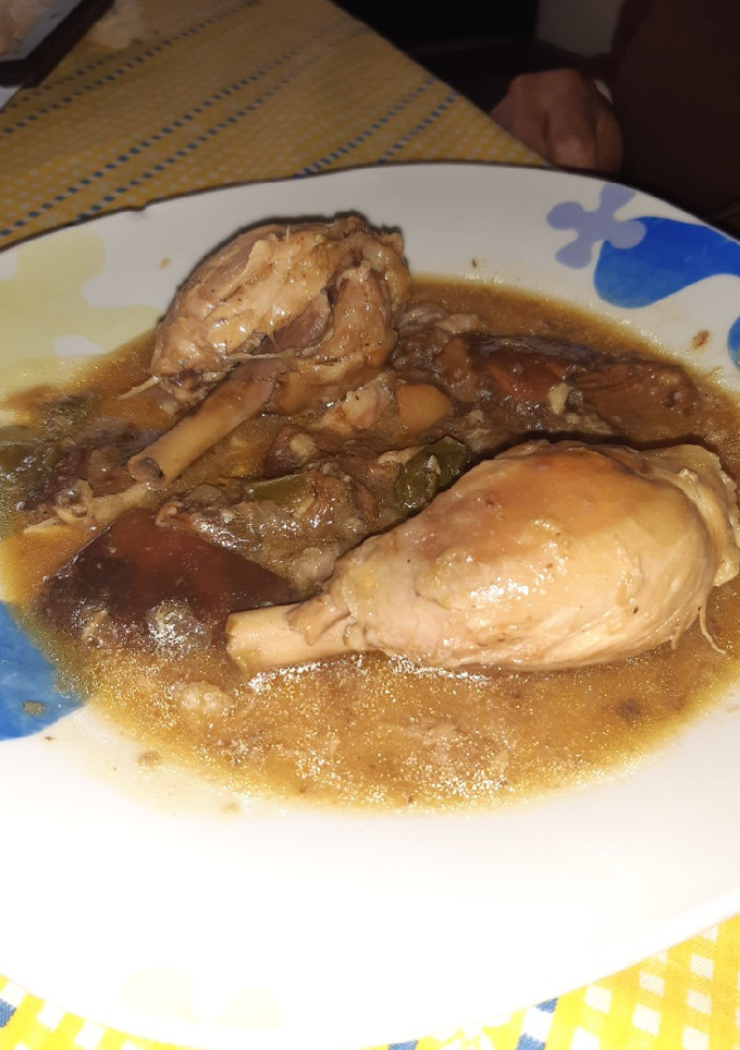 Una foto de Jamoncitos de pollo con níscalos