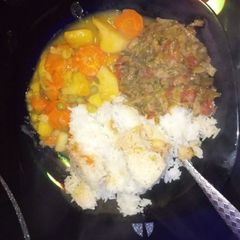A picture of Rice and Peas.