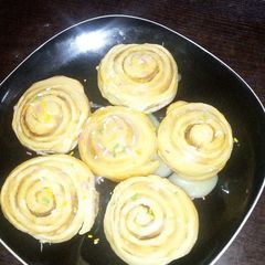 A picture of Cinnamon rolls.
