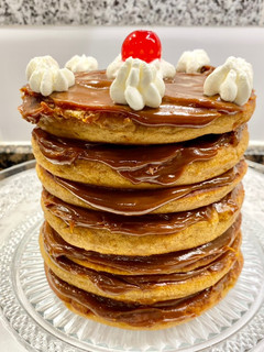 Una foto de Tortitas de plátano y dulce de leche