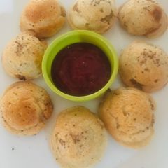 A picture of Potato stuffed appe.