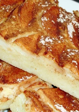Almás palacsinta tepsiben recept fotója
