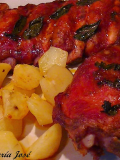 Una foto de Costilla al horno y hierbabuena