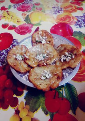 A picture of Malai puri.