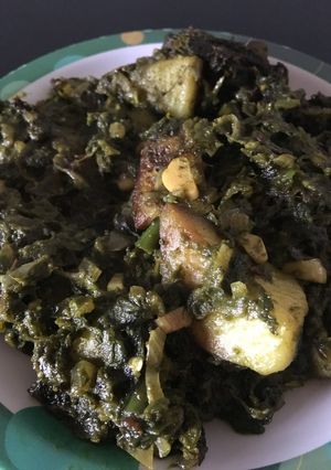 A picture of Aloo Palak.