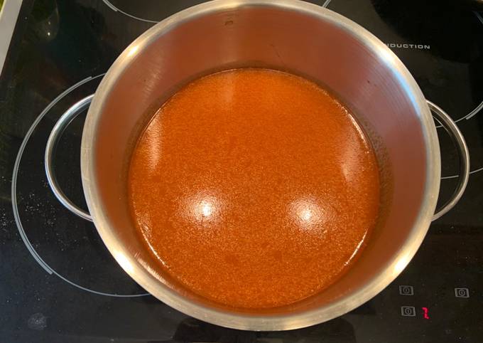 Caldo de pescado para arroz