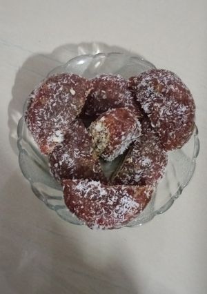 ખજૂર બિસ્કીટ (Khajoor Biscuit Recipe In Gujarati) રેસીપી મુખ્ય ફોટો