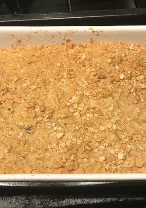 A picture of Apple crumble.