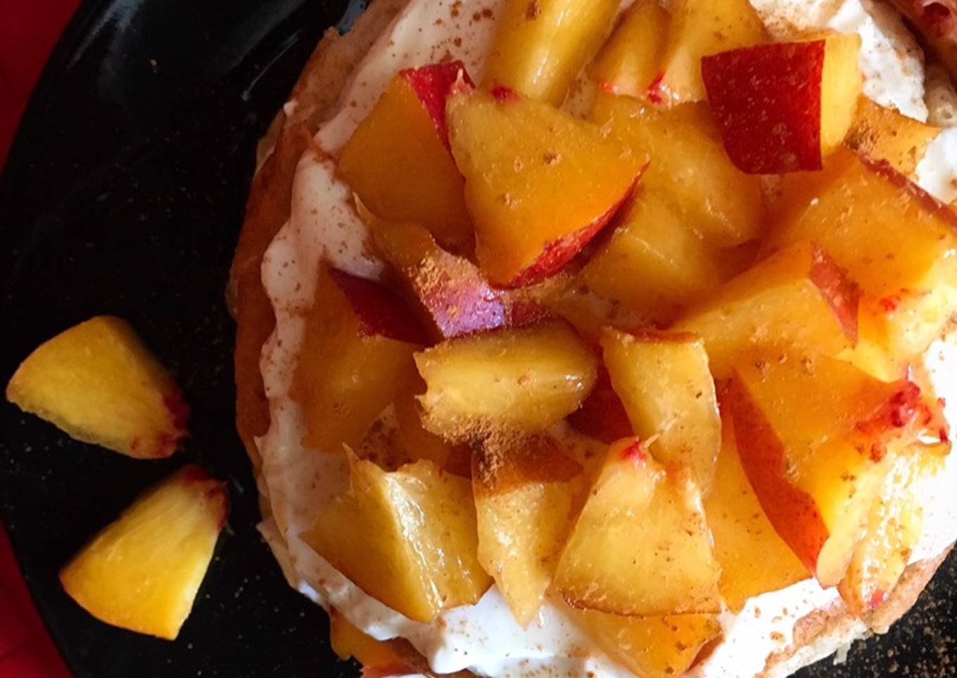 Tortitas de avena con yogur griego y nectarina