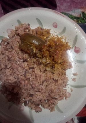 A picture of Wanke with yaji and fried meat.