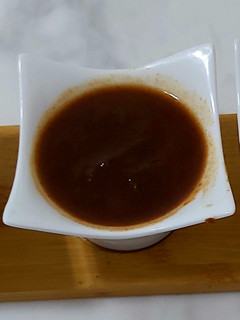 ખજૂર આંબલી ની ચટણી (Khajur Ambali Ni Chutney Recipe In Gujarati) રેસીપી મુખ્ય ફોટો
