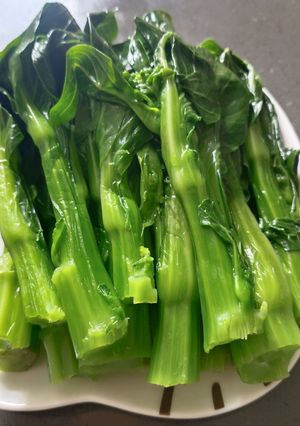 A picture of Steamed Choy Sum.