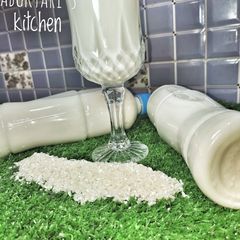 A picture of Sharba milk 2 (rice drink).