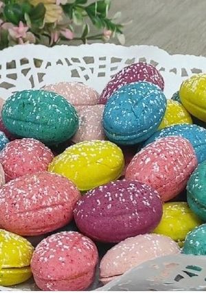Фото 🌈 Різноколірні горішки зі згущеним молоком 🌰.