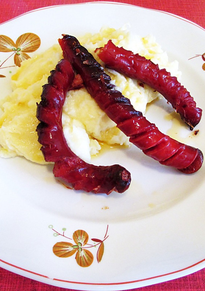 Una foto de Salchichas con puré de patata