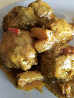 Una foto de Albóndigas de soja y melocotón