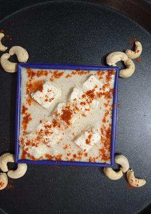मलाई पनीर कोरमा (malai paneer korma recipe in Hindi) रेसिपी मुख्य फोटो