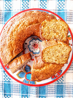 Una foto de Torta esponjosa de banana "Fácil y rápida"