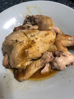 Una foto de Pollo picantón asado en crockPot
