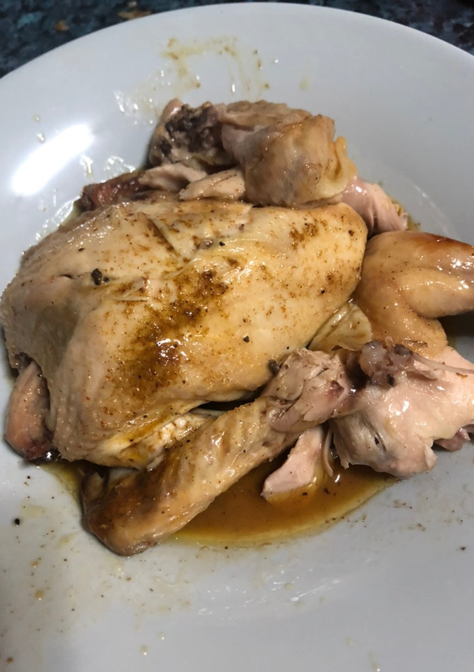 Una foto de Pollo picantón asado en crockPot