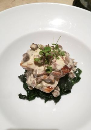 รูปของ Seared Chicken with Mushroom Cream Sauce and Sauteed Spinach