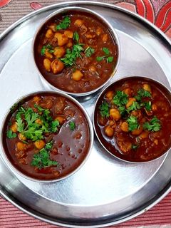 स्पेशल छोला मसाला (special chola masala recipe in Hindi) रेसिपी मुख्य फोटो