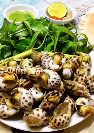 Hình của món Ốc Hương Hấp Sả.