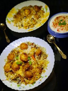 আলুর দম বিরিয়ানী (Aloor dum biryani recipe in bengali) রেসিপির প্রধান ছবি