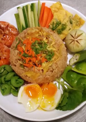 รูปของ ข้าวผัดน้ำพริกลงเรือกุ้งหวาน