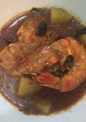 A picture of Homemade Tiger Prawn curry (lunch).