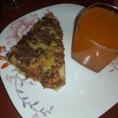 A picture of My simple pizzah.