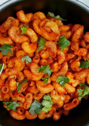 મેક્રોની પાસ્તા(macaroni pasta recipe in Gujarati) રેસીપી મુખ્ય ફોટો