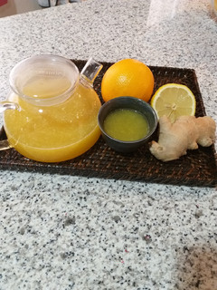 Una foto de Infusión de jengibre con cítricos