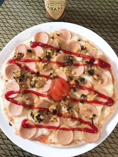 Hình của món Pizza xúc xích.