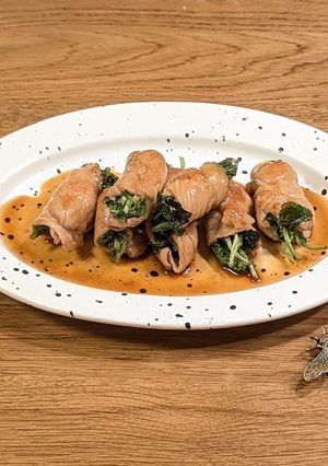 A picture of ★ Rocket wrapped in meat with teriyaki sauce ★.