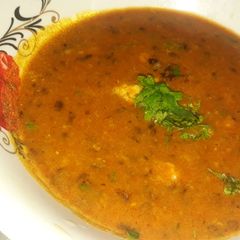 A picture of Dal makhni.